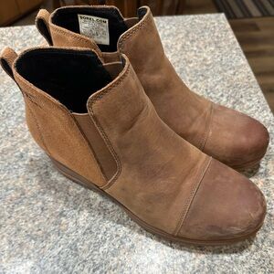 Sorel Evie Boots